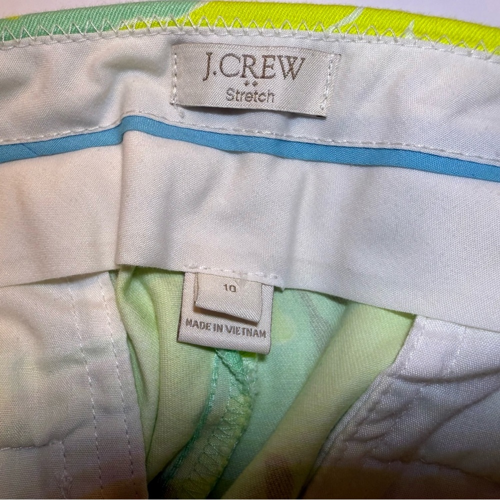 J. Crew Chino Shorts Mid Rise Floral Green Yellow Cotton Women Size 10 Like New - Picture 11 of 12
